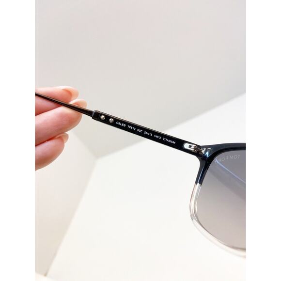 Authentic Tom Ford FT 0813 Caleb Black Ruthenium/smoke Gradient - Picture 7 of 8